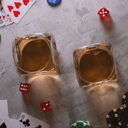 Set di 2 bicchieri in vetro a forma di dado