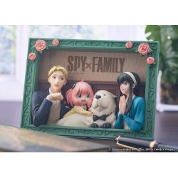 SPY X FAMILY - The Forgers Proof PVC Figure 13 cm