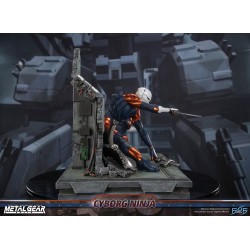 METAL GEAR SOLID - Cyborg Ninja Gray Fox Statue First 4 Figures PVC Figure 41 cm