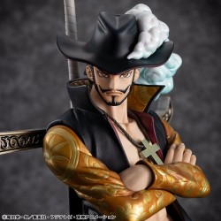 ONE PIECE - Hawk Eye Dracule Mihawk Ver. R P.O.P SA-MAXIMUM Megahouse PVC Figure 29 cm